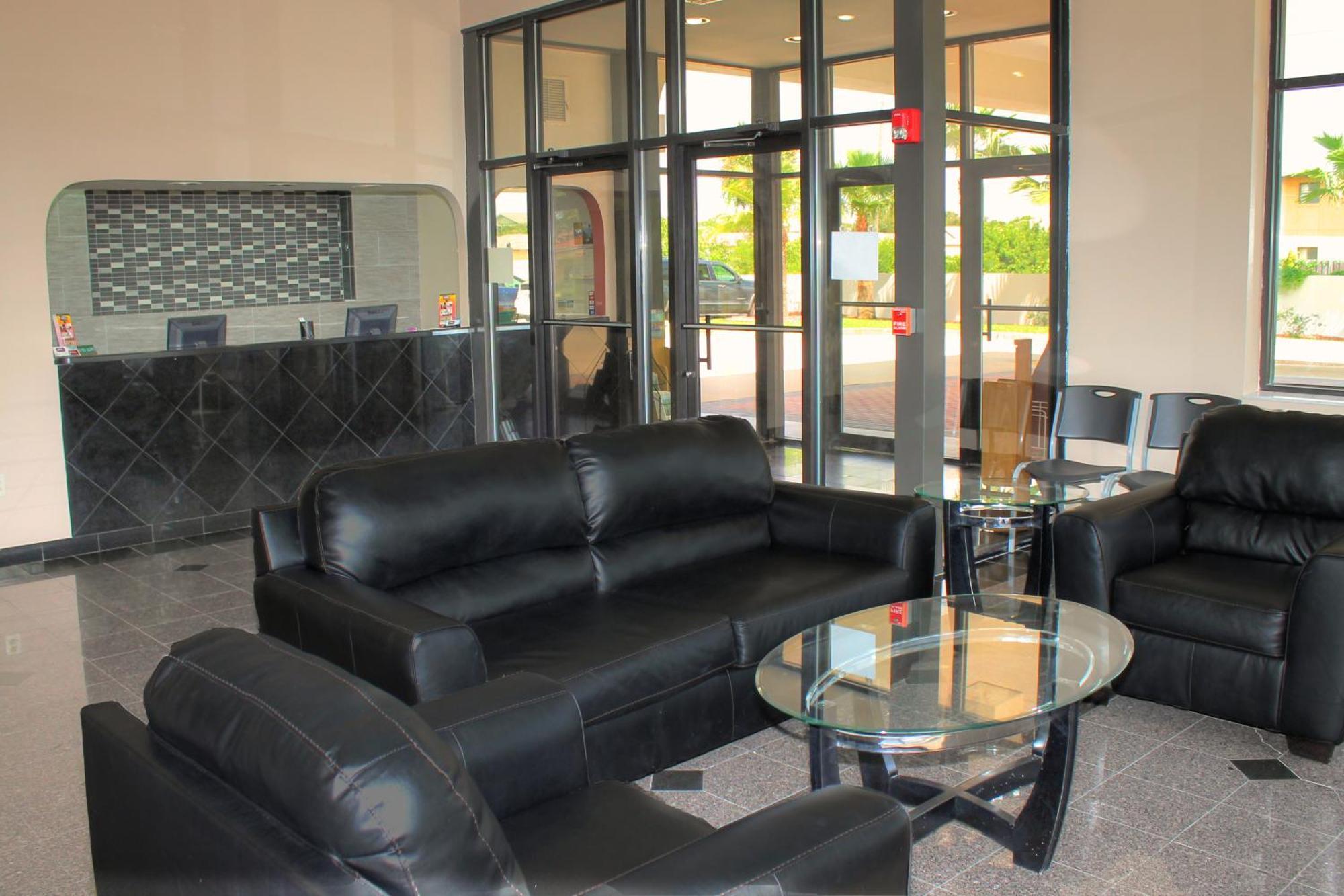 شاطئ سانت اوجوستين Regency Inn & Suites - Saint Augustine المظهر الخارجي الصورة