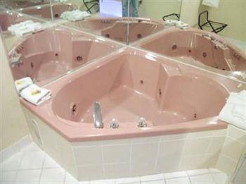 شاطئ سانت اوجوستين Regency Inn & Suites - Saint Augustine المظهر الخارجي الصورة